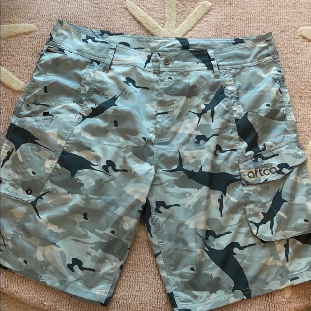 AFTCO Fishing Shorts - Size 38